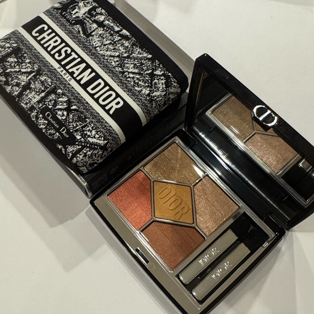 DIOR - Picture 1 of 5